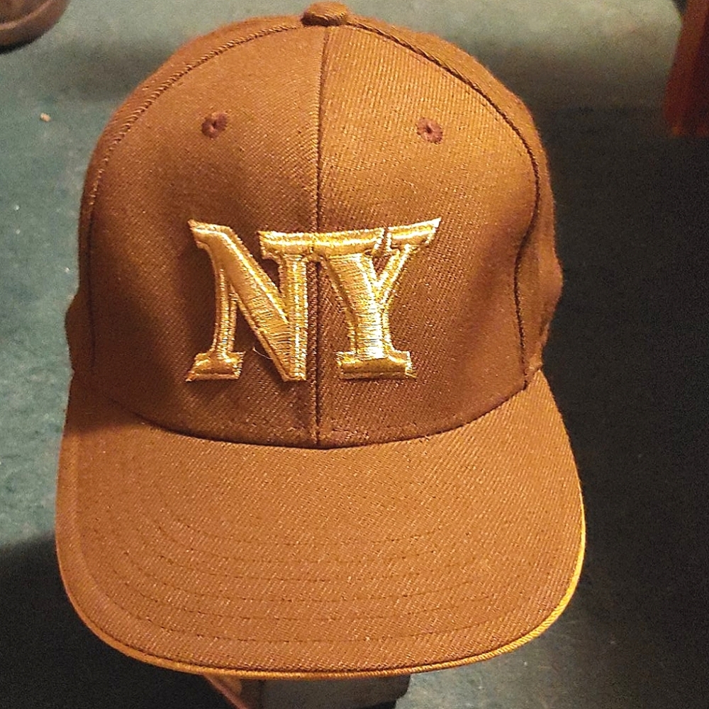 New York Yankees hat